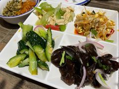 凉菜素拼-叁宝烤肉• 西安烧烤(太乙路店)