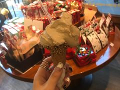 -VENCHI 闻绮(上海佛罗伦萨小镇店)