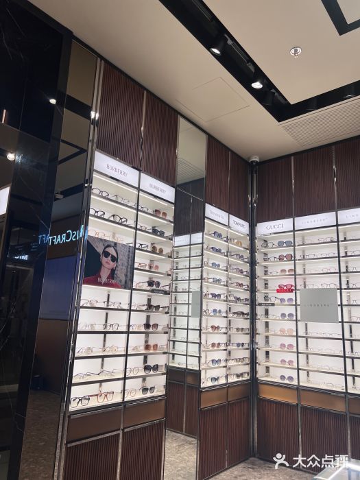 LensCrafters亮视点·OAKLEY精选(静安嘉里中心店)图片