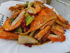 -覃记海鲜美食餐厅