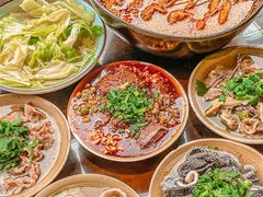 -谢老五跷脚牛肉·非遗传承店