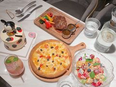 -芳草地西式融合餐厅(回龙窝店)