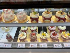 -花花卷卷·鲜食蛋糕(静安久光百货店)