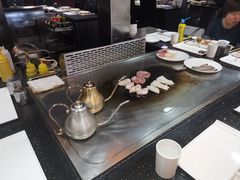 -利昂法式铁板主题餐厅(新奥购物中心店)