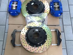 原厂改装刹车盘-宝捷星宝马·奔驰·保时捷专修·特斯拉钣喷中心(宝安店)