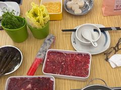 -杨老板·海鲜集市火锅·鲜切牛肉(中防万宝店)