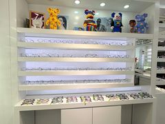 -浮光眼镜·蔡司视觉合作·数字验配中心(陆家嘴店)