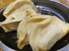 -黄阿姨锅贴大王(万航渡路店)