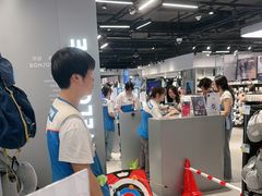 -迪卡侬(环球港店)