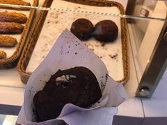 脏脏黑糖珍珠泡芙-西树泡芙(蓝色港湾店)