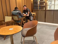 -奈雪的茶(亨特国际广场店)