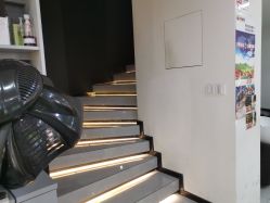 -吉艺心专业美发造型