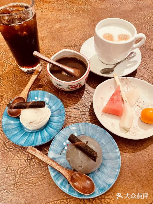东京和食 Sun with AQUA巧克力冰淇淋图片