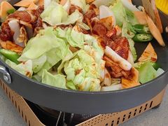 -豚妈妈汤饭·部队锅(南京东路店)