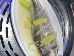 -船梆煮•蒸汽海鲜·炉火烤肉(五四广场店)