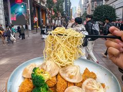 -馋三尺蟹粉小笼(人民广场店)