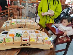 -香麒园·过桥米线·南湖雅宴