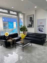 -Coo Hair salon