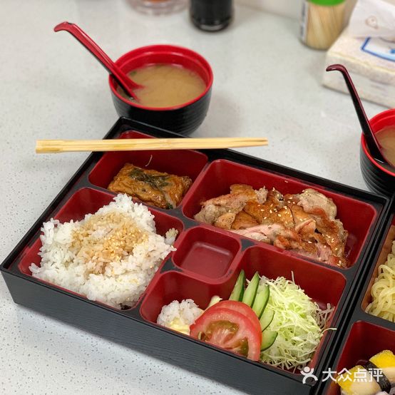 雅膳优品料理店(永建顶尚店)