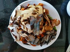 -野菌皇海景野生菌火锅(滨海大道店)