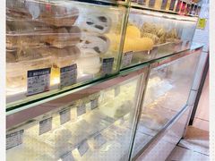 -白玉兰食品甜凤店(合生汇店)