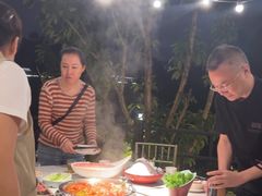 -茅草房·河畔园林火锅