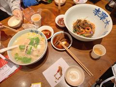 -李犟大爆鳝面·手工蟹黄包(湖滨西湖店)