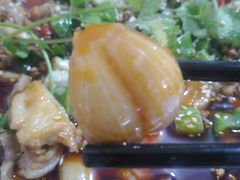 甜蒜-米二红烧兔(华阳店)