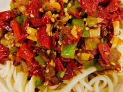 辣皮子肉拌面-巴依老爷新疆美食(工体旗舰店)