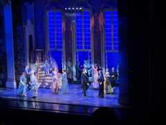 -交通银行前滩31演艺中心