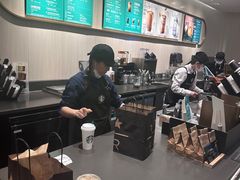 -星巴克臻选(北京银泰店)