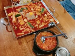 鱼饼火山炒年糕-包装马车·韩国料理·포장마차