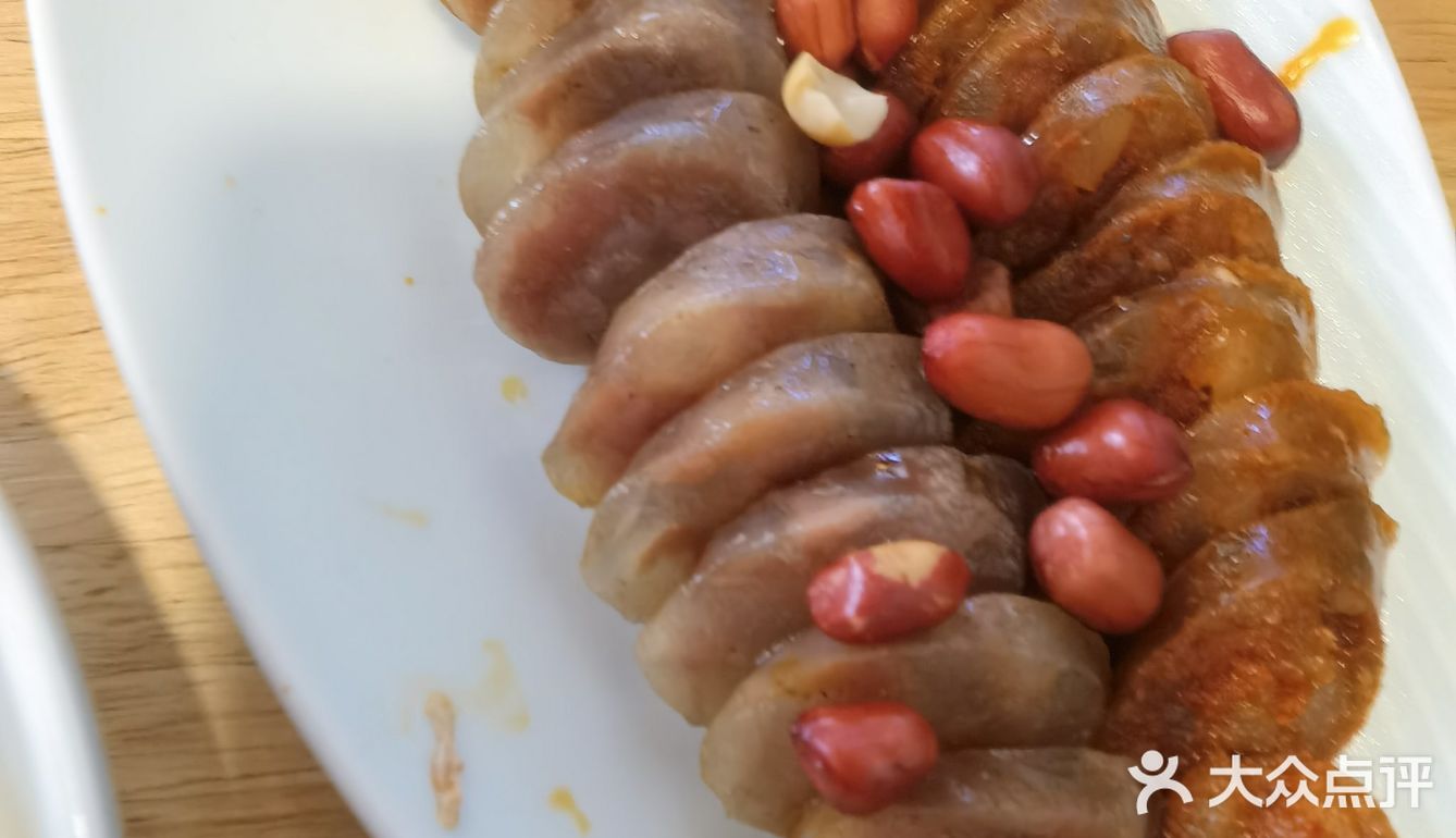 同事第一次来吃这家跷脚牛肉，订了一个双人套餐