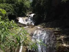 -牛角寨瀑布景区