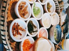 -包整·丝娃娃(一览甲秀楼风景店)