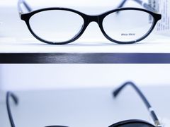 -LensCrafters亮视点·OAKLEY精选(静安嘉里中心店)