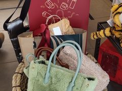 -星巴克(杭州西湖银泰1F店)