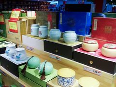 -卜蜂莲花(辽阳西路店)