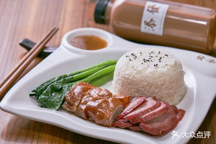 添发烧腊煲仔翅(百联世纪店)烧味双拼饭图片