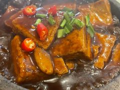 傣家石锅焖豆腐-滇越乘象云南餐厅(次渠店)