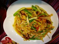 -香巴拉云南餐厅(华莱坞店)