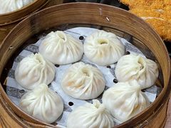 -莱莱小笼·乔艾