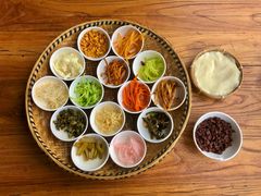 -包整·丝娃娃(一览甲秀楼风景店)