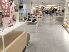 -hotwind热风(民盈山国贸店)