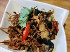 -隔壁老王·家常云南菜(花巷店)