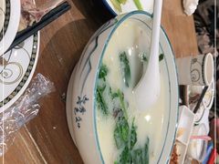 -清真·玛丽亚新疆菜主题餐厅(浙江中路店)