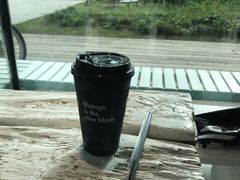 蜂蜜椰奶-BLATAGE COFFEE