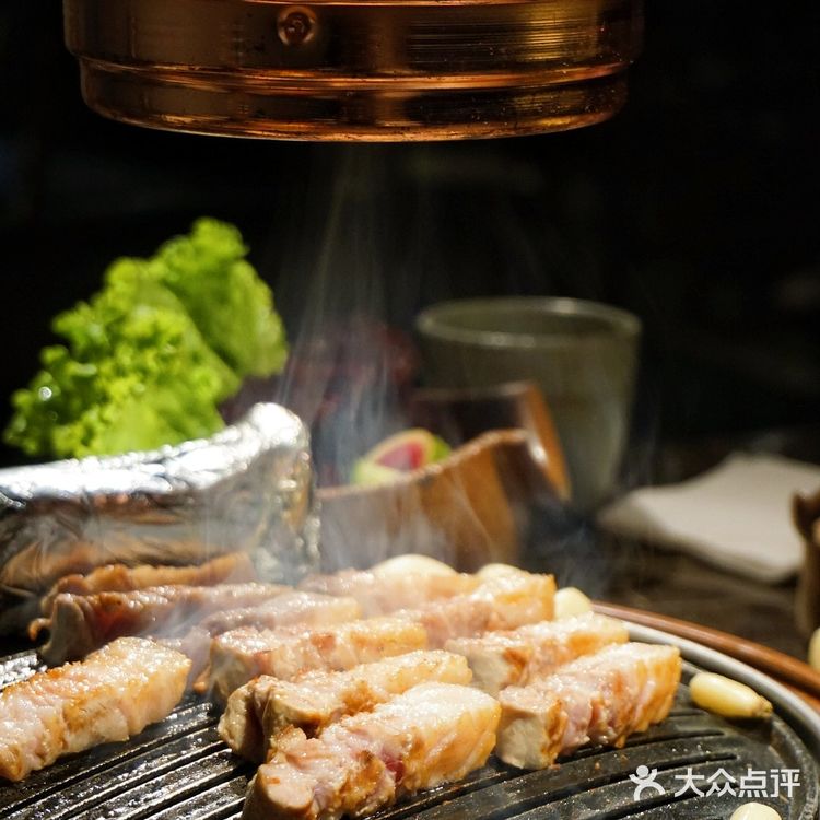 魔都新晋网红烤肉店🔥超可爱的juju冰沙烧酒