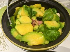 -云海肴·汽锅鸡·云南菜(天山百盛优客店)