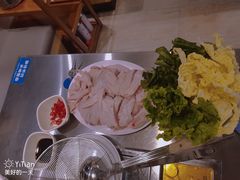 -胡须佬鸡煲四季火锅店(石厦西村直营店)